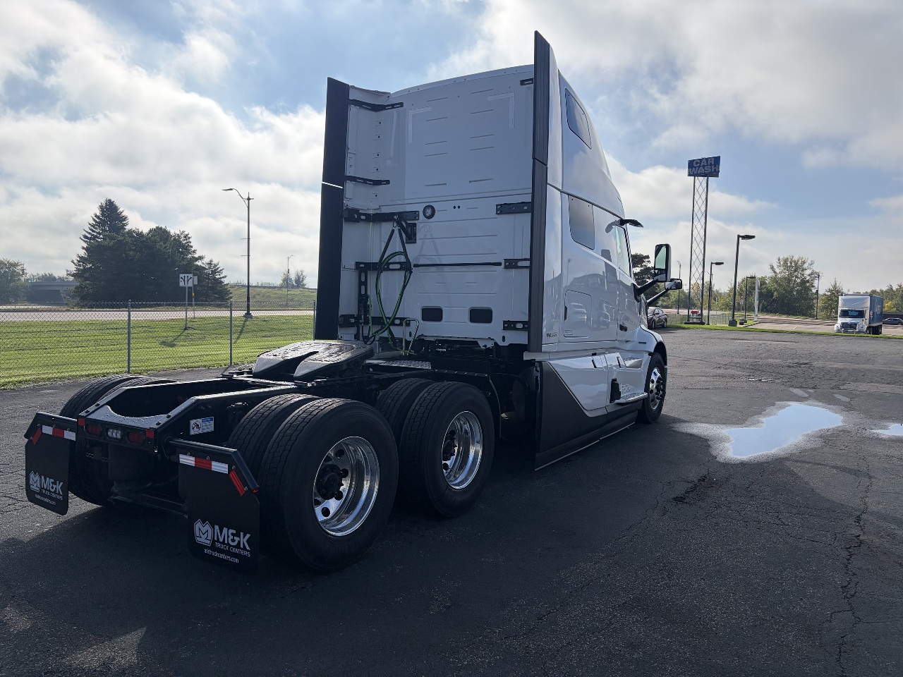 2027 Volvo VNL 860 in Sauk Rapids, MN — photo 5