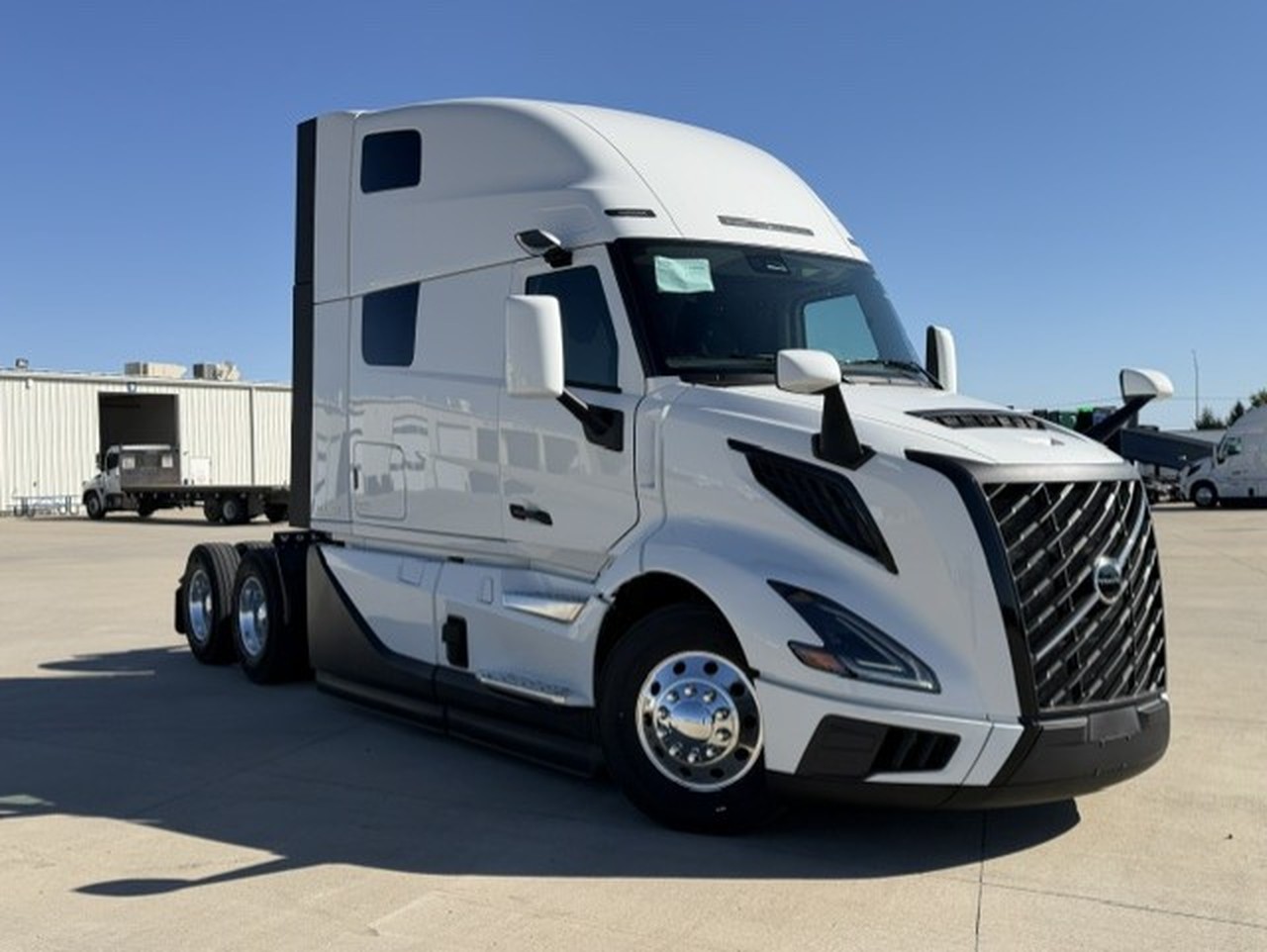 2027 Volvo VNL 860 in Waukee, IA — photo 5