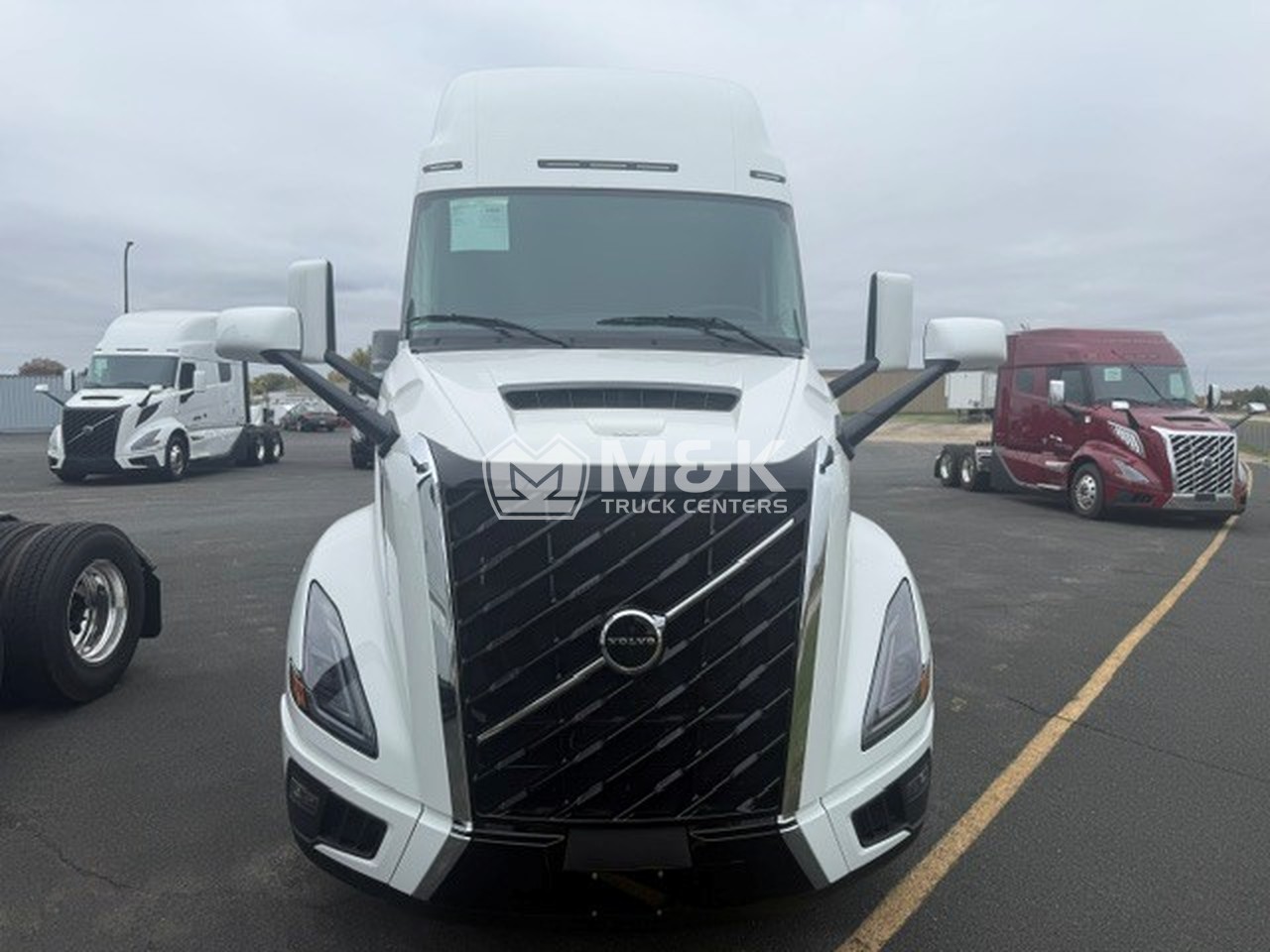 2027 Volvo VNL 860 in Sauk Rapids, MN — photo 5