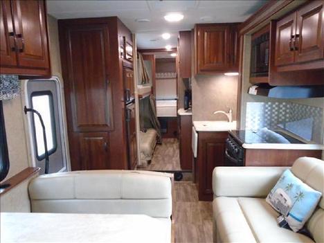 USED 2016 FOREST RIVER SUNSEEKER 3170 DS CLASS C RV #1171-45