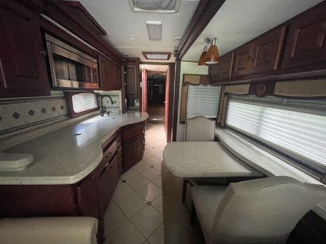 USED 2005 TIFFIN ZEPHYR 45QDZ CLASS A DIESEL RV #1318-11