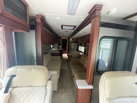 USED 2005 TIFFIN ZEPHYR 45QDZ CLASS A DIESEL RV #1318-6