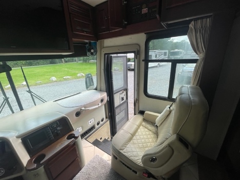 USED 2005 TIFFIN ZEPHYR 45QDZ CLASS A DIESEL RV #1318-9