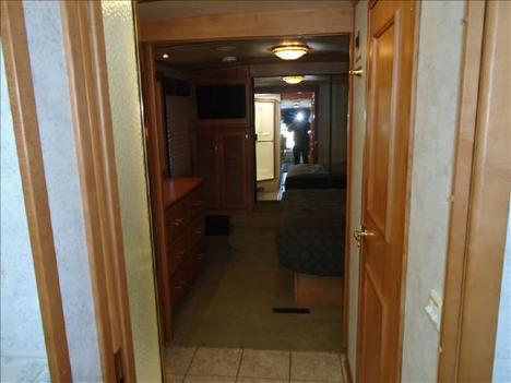 USED 2005 WINNEBAGO JOURNEY 39K CLASS A DIESEL RV #1324-21