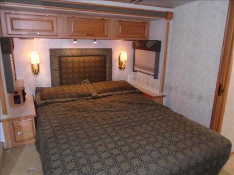USED 2005 WINNEBAGO JOURNEY 39K CLASS A DIESEL RV #1324-23