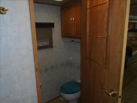 USED 2005 WINNEBAGO JOURNEY 39K CLASS A DIESEL RV #1324-32
