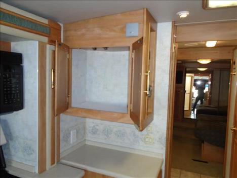 USED 2005 WINNEBAGO JOURNEY 39K CLASS A DIESEL RV #1324-56