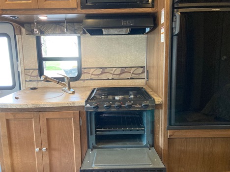 USED 2015 COACHMEN LEPRECHAUN 22QB CLASS C RV #1334-22