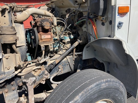 USED 1993 INTERNATIONAL 4700 S/A STEEL DUMP TRUCK #1335-11