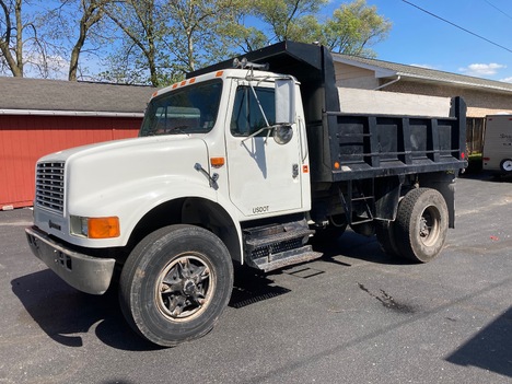 USED 1993 INTERNATIONAL 4700 S/A STEEL DUMP TRUCK #1335-2