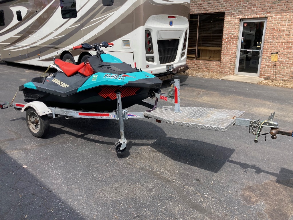 USED 2017 SEADOO SPARK TRIXX JETSKI BOAT #1342