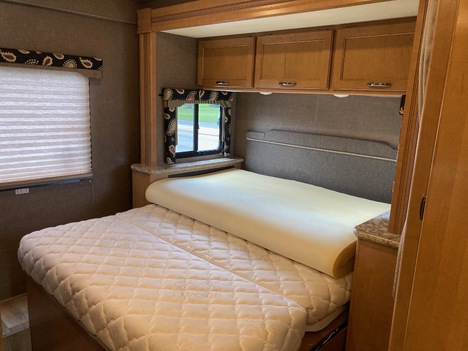 USED 2017 THOR MOTORCOACH FOURWINDS 26B CLASS C RV #1346-16