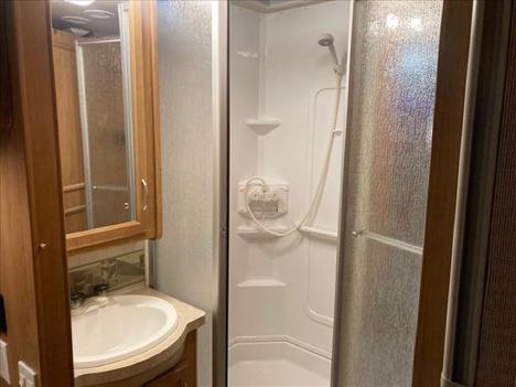 USED 2007 FLEETWOOD BOUNDER 32K CLASS A GAS RV #1349-18