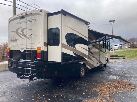 USED 2007 FLEETWOOD BOUNDER 32K CLASS A GAS RV #1349-4