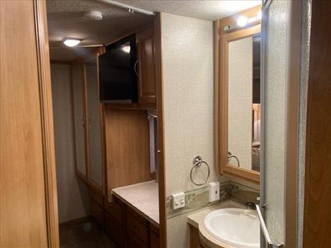 USED 2007 FLEETWOOD BOUNDER 32K CLASS A GAS RV #1349-7