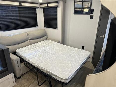 USED 2021 FOREST RIVER LACROSSE LUXURY LITE 338 TRAVEL TRAILER RV #1365-15