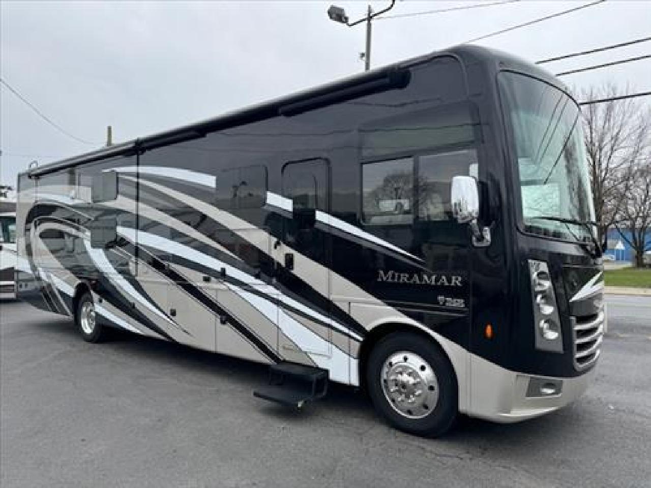 USED 2019 THOR MOTORCOACH MIRAMAX 37.1 CLASS A GAS RV #1370