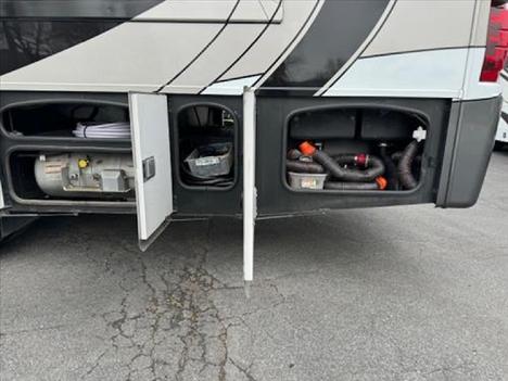 USED 2019 THOR MOTORCOACH MIRAMAX 37.1 CLASS A GAS RV #1370-11