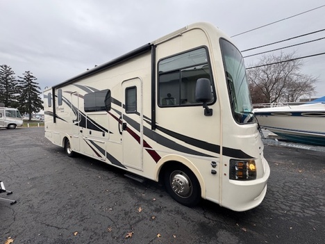 2018 Coachmen Pursuit 32WC Class A Gas #1431