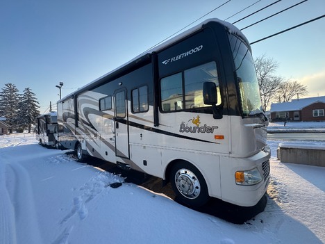2008 FLEETWOOD Bounder 35H Class A Gas #1440