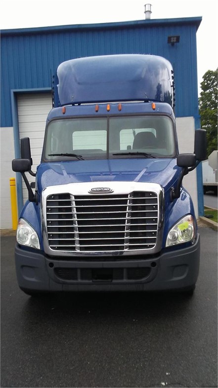 Freightliner San Antonio >> Freightliner Trucks For Sale In San Antonio Tx Freightliner San Antonio >> Freightliner Trucks For Sale In San Antonio Tx