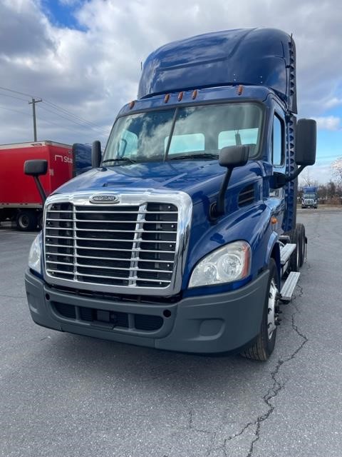 USED 2018 FREIGHTLINER CASCADIA 113 DAYCAB TRUCK #16309