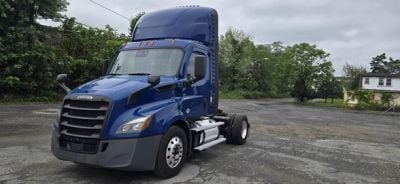 2021 FREIGHTLINER CASCADIA 116 Daycab #19283 2021 FREIGHTLINER CASCADIA 116 Daycab #19283