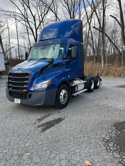 2021 FREIGHTLINER CASCADIA 116 Daycab #19290