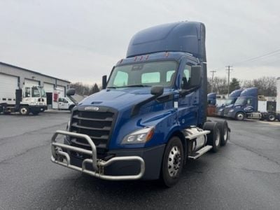 2021 FREIGHTLINER CASCADIA 116 Daycab #19764 2021 FREIGHTLINER CASCADIA 116 Daycab #19764