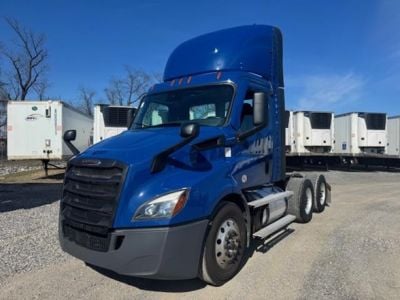 2022 FREIGHTLINER CASCADIA 116 Daycab #19805 2022 FREIGHTLINER CASCADIA 116 Daycab #19805