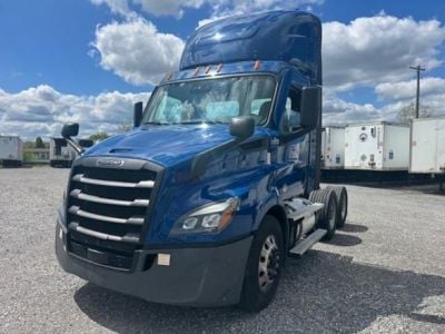 2022 FREIGHTLINER CASCADIA 116 Daycab #19823 2022 FREIGHTLINER CASCADIA 116 Daycab #19823