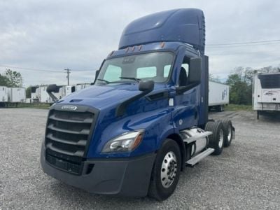 2022 FREIGHTLINER CASCADIA 116 Daycab #19824 2022 FREIGHTLINER CASCADIA 116 Daycab #19824