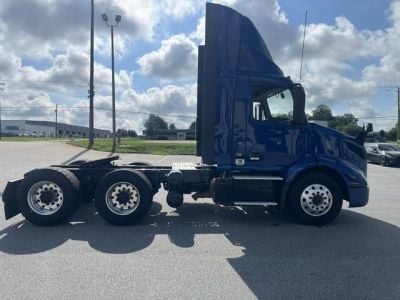 2022 VOLVO VNR64T300 Daycab #19887 2022 VOLVO VNR64T300 Daycab #19887