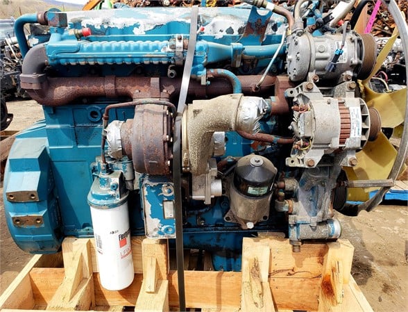 2004 INTERNATIONAL DT466 Complete Engine #1