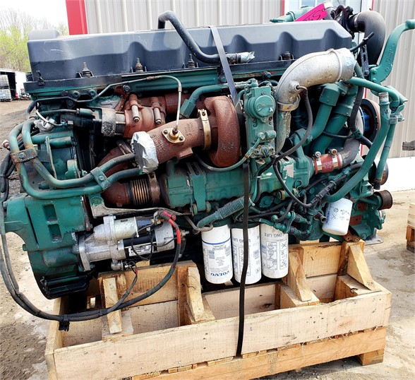 2011 VOLVO D11 Complete Engine #1