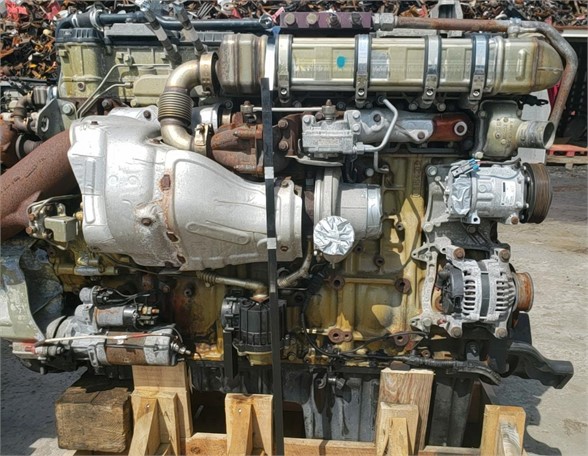 2009 DETROIT DD15 Complete Engine #1