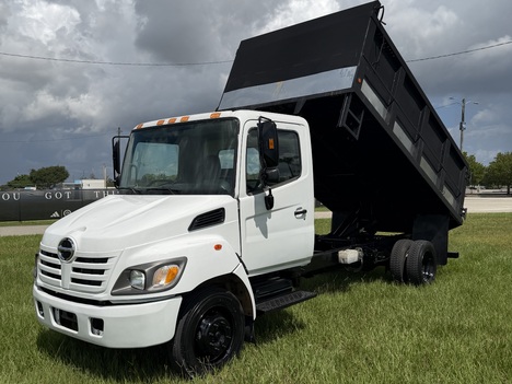 2005 HINO 165 Dump Truck