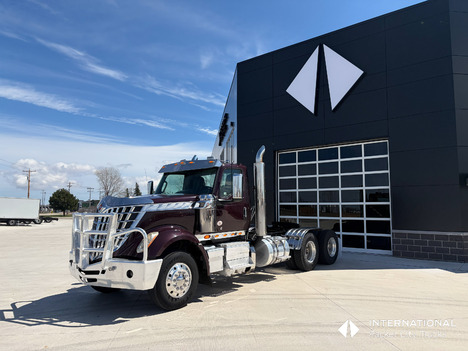 2019 INTERNATIONAL LONESTAR Daycab #1150