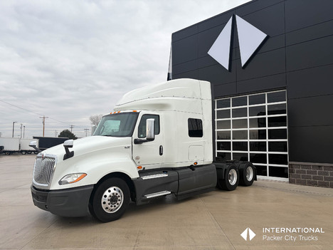 2020 INTERNATIONAL LT625 Sleeper #1229