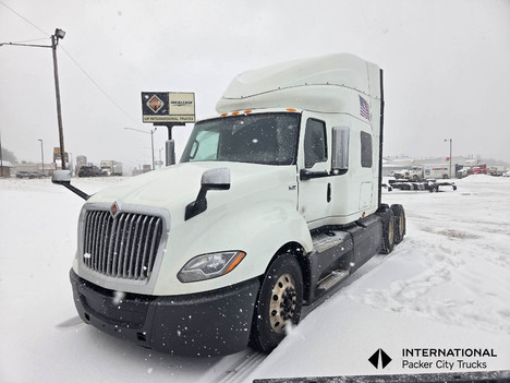 2019 INTERNATIONAL LT625 Sleeper #1714
