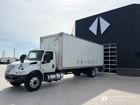 2020 INTERNATIONAL MV Van Truck #1739