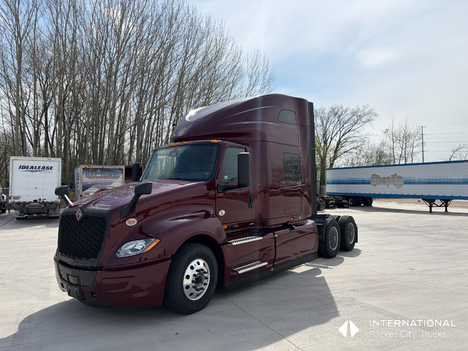 2027 INTERNATIONAL LT Sleeper #1744