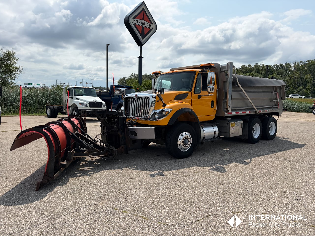 2011 INTERNATIONAL 7500 Dump Truck #1 2011 INTERNATIONAL 7500 Dump Truck #1