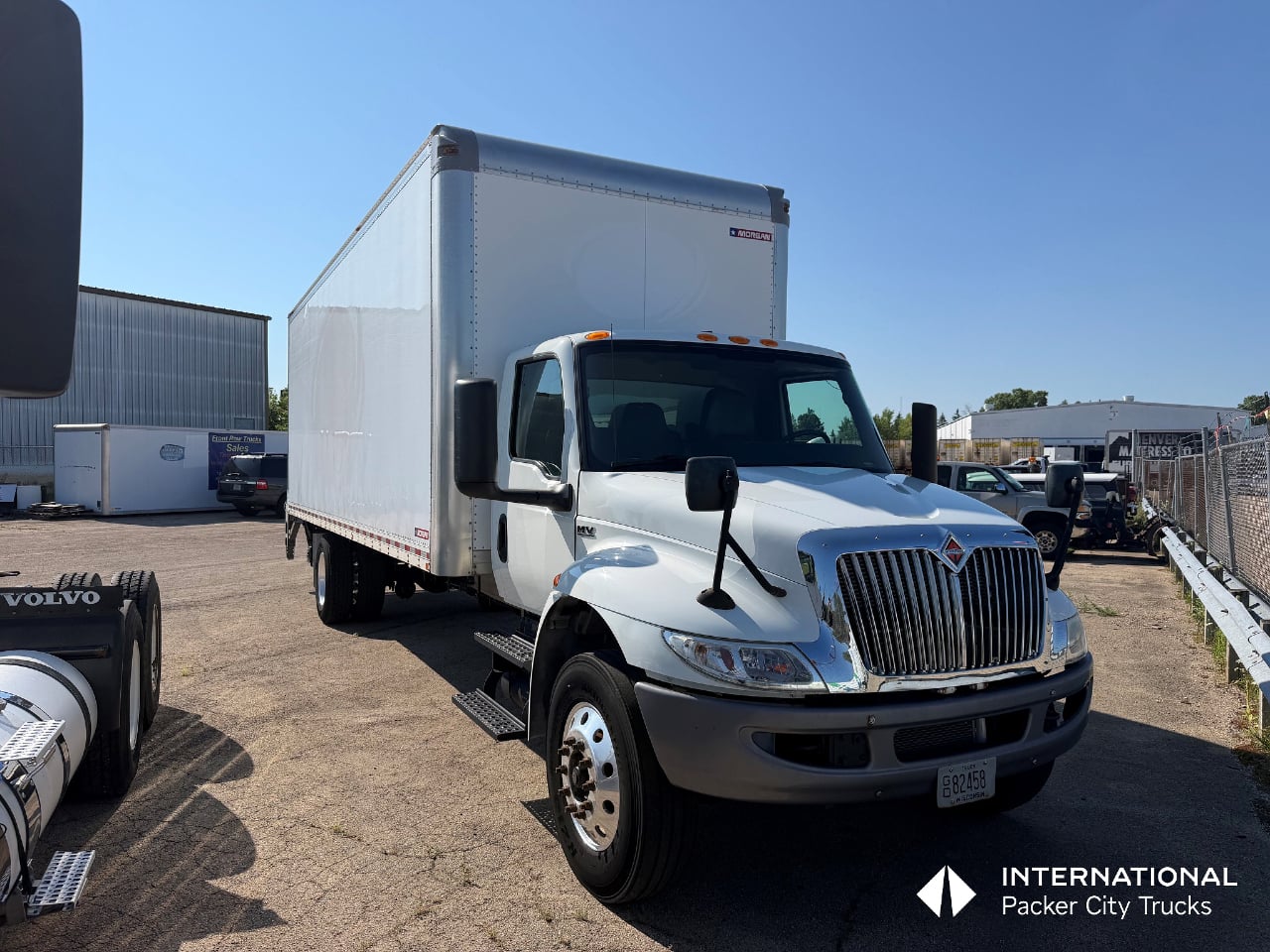 2020 INTERNATIONAL MV Van Truck #1 2020 INTERNATIONAL MV Van Truck #1