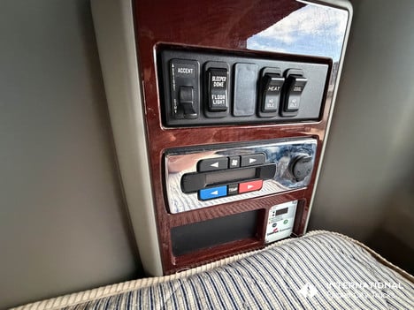https://www.imanpro.net/pub/co/pci/photo/1778/TH_14.jpg?20260902212358