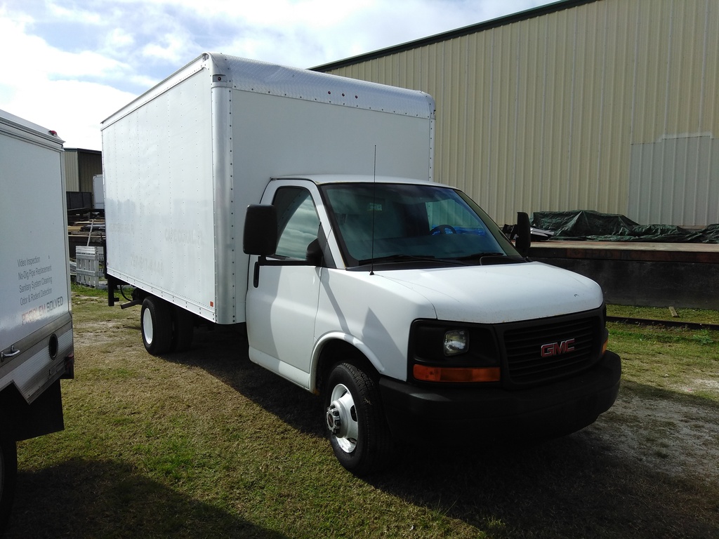 gmc savana 3500 box truck for sale