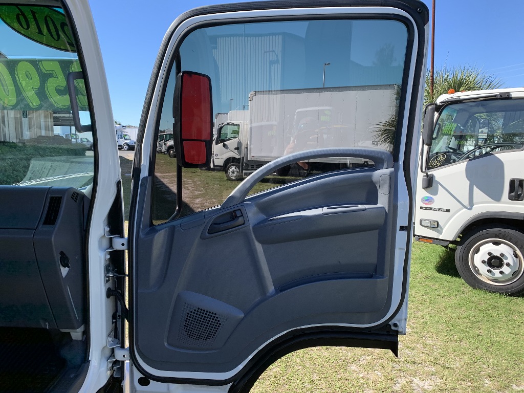 Premium Truck Center Llc