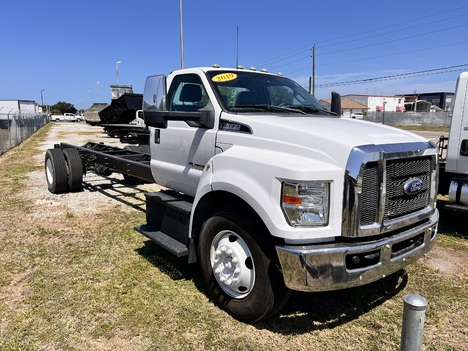 2019 FORD F-650- Cab Chassis Truck #2449