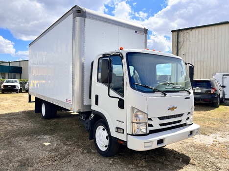 2016 CHEVROLET W4500-20' Box Van Truck #2586