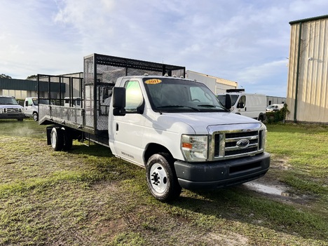 2011 FORD E450 14+4 Steel Dovetail Landscape Truck #2629